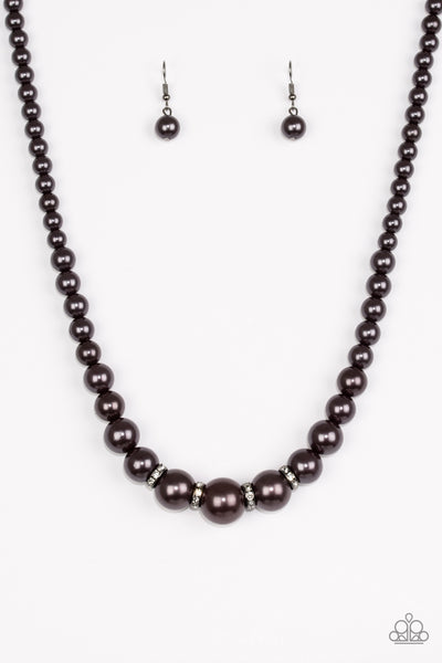 Party PEARLS Black Necklace